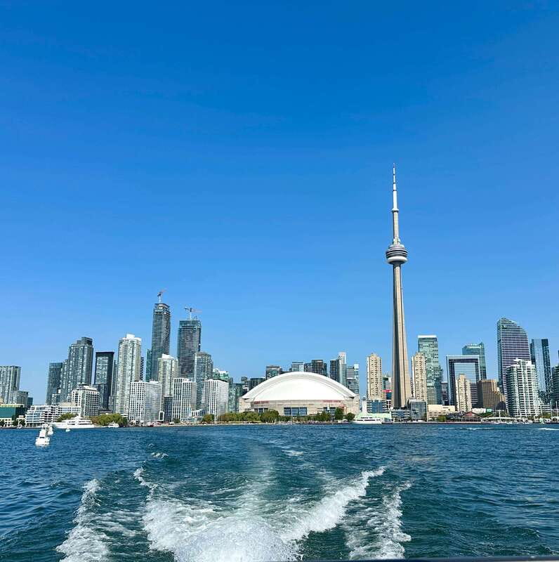 Toronto Waterfront and Islands Guided Bicycle Tour - Toronto Islands by Bike: Beach Time, Big Views, and Space to Breathe