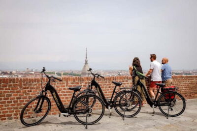 Turin E-Bike Tour: Explore the City and Its Best Viewpoint - The route through Torino Centro Storico: start with the Savoys