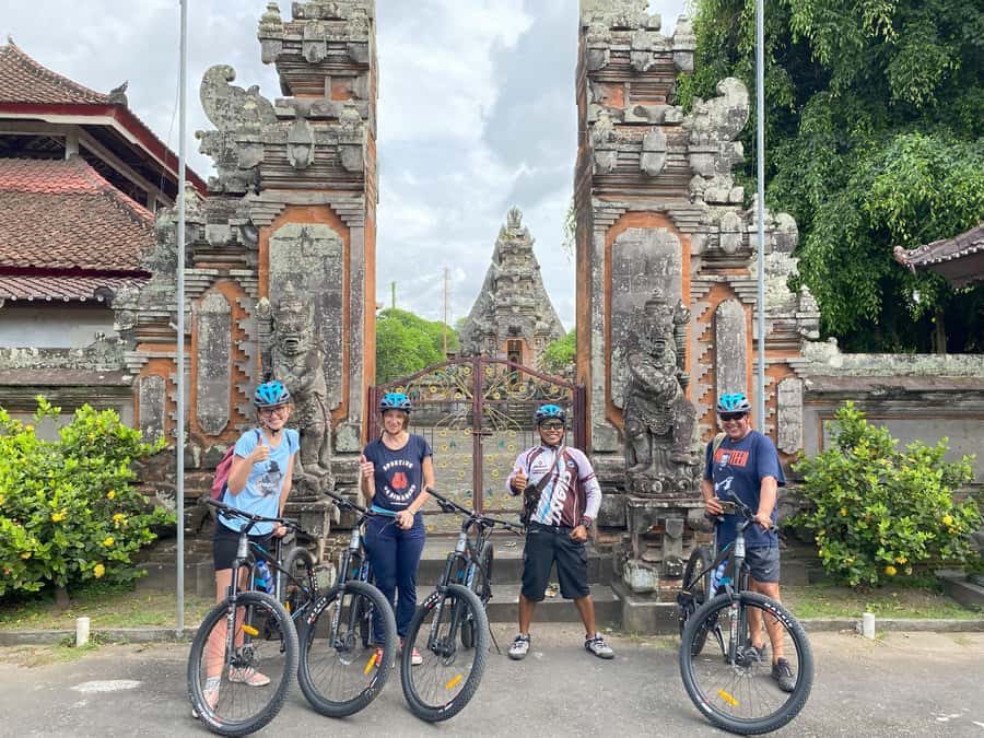 Ubud: Downhill Bike Tour with Rice Fields, Volcano and Meal - Price and Value: Why $33 Can Feel Like a Deal