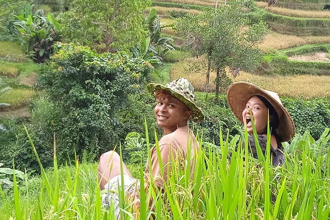Ubud : Kintamani Downhill Cycling Tour with Lunch - Stop 2: Pura Desa Malet Gusti, Village School, and Temple Moments