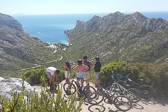 Ultimate Calanques Panoramic e-bike Ride – 3h (Small Group) - First, get oriented: meeting point, bikes, and how the assist works