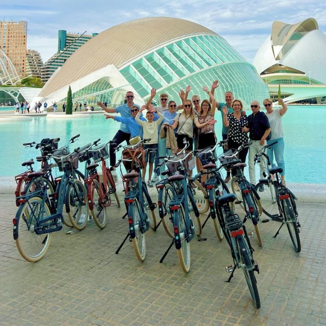 Valencia: All In One Daily City Tour by Bike and E-Bike - Malvarrosa Beach at the end: sea breeze and quick panoramic moments