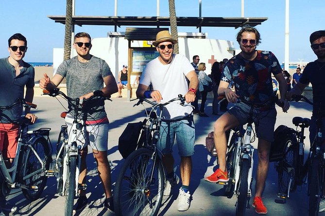 Valencia Bike Tour from the City to the Beach, plus Bike Guy App! - City of Arts & Sciences to La Marina: modern highlights plus practical eating advice