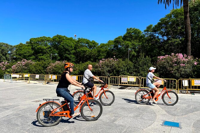 Valencia City Highlights in Guided Bike or E-Bike Tour - Palau de la Generalitat and Torres de Serranos: Power, Walls, Views