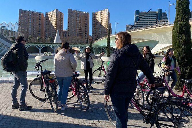 Valencia Highlights Bike Tour - Ciudad de las Artes y las Ciencias: Science Museum, Opera House, IMAX Views