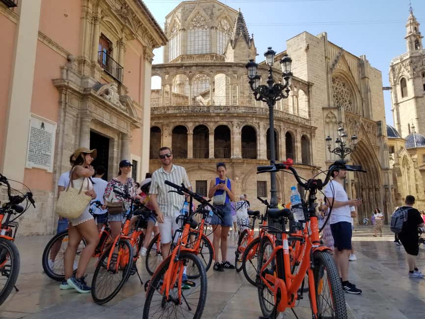 Valencia: Immersive Bike & E-Bike Storytelling Tour - Starting at Carrer de Sogorb: Ruzafa Is a Great Way to Begin