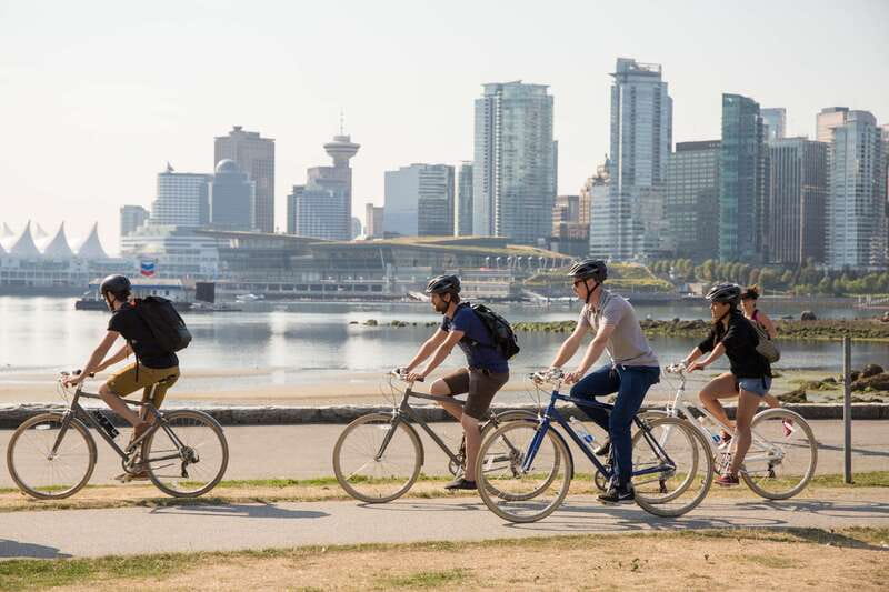 Vancouver: Guided Bike Tour - Granville Island Public Market Break: Eat and Browse Without Losing the Group
