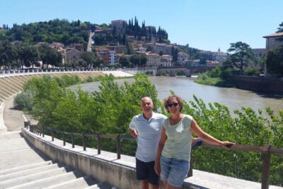 Verona: Highlights and Panorama Bike Tour - Meeting outside Bar De Giulietta: getting started without stress