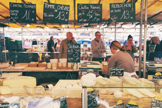 Versailles Bike Tour with Market, Gardens & Guided Palace Tour - Stop 2: Place du Marché Notre Dame and your picnic shopping time