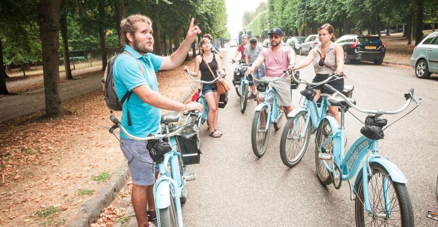 Versailles Bike Tour with Palace & Queen Farm Entrance - Key takeaways