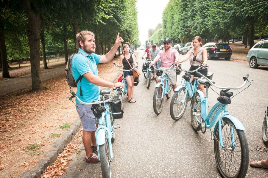 Versailles Bike Tour with Palace & Queen Farm Entrance - Versailles farmers market picnic: the lunch plan that makes the day better
