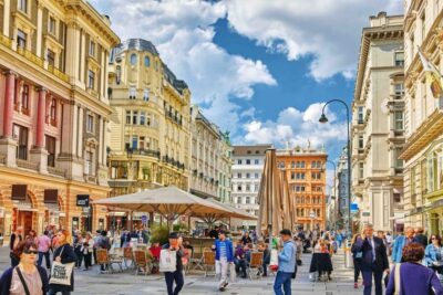 Vienna: City Highlights Guided Bike Tour - Piaristengasse meetup: get your bearings fast