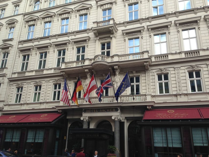 Vienna: Guided E-Bike Tour - E-bikes, cycle lanes, and why 90 minutes feels like more