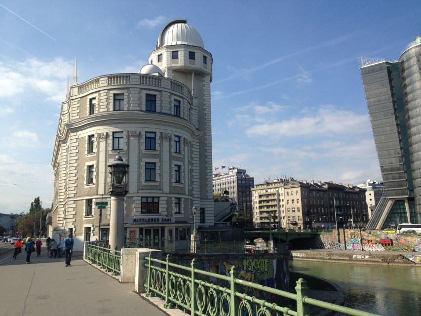 Vienna: Guided E-Bike Tour - Meeting point and drop-off: make the day simple