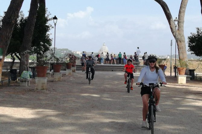 Villa Borghese E-bike Tour: Small Group in Rome's Beautiful Park - Piazza del Popolo to Tempio di Esculapio: starting with momentum