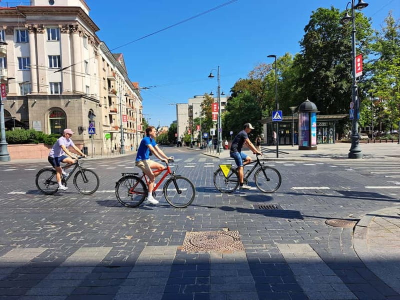 Vilnius: City Bike Tour of Vilnius Highlights - Vilnius Ghetto Memorial: A Stop With Serious Context
