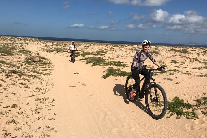 Volcanic Discovery PREMIUM eBike Tour: 35 km - Key highlights you’ll care about