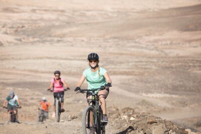 Volcanic Discovery PREMIUM eBike Tour: 35 km - Meeting in Corralejo and getting rolling without wasting time