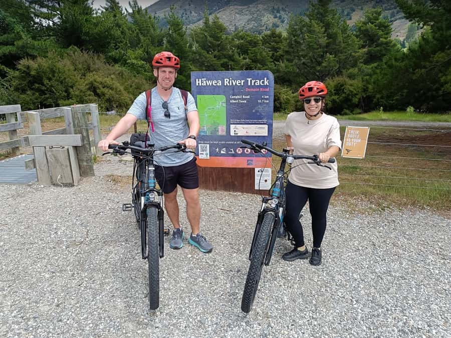 Wānaka And Hāwea: Trail Ride on Bike or E-Bike - E-Bike Choice: Off vs Eco (and Why It Changes the Whole Day)