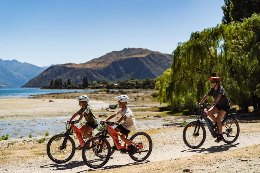Wānaka: Gladstone Track and Wanaka Trails on Bike or eBike - Why the Gladstone Track is a win in every season