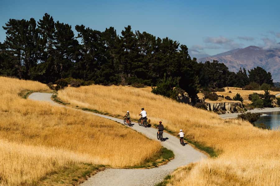 Wānaka: Gladstone Track and Wanaka Trails on Bike or eBike - The trails back to Wanaka: no roads, more freedom