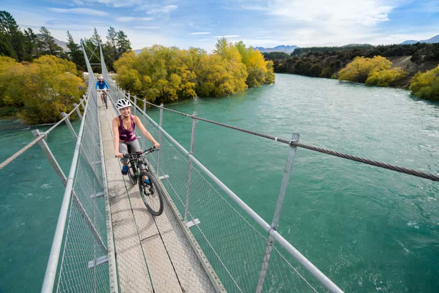 Wanaka: Self-Guided Regular MTB - Lake Hawea to Lake Wanaka - Albert Town breaks: coffee potential and a good reset