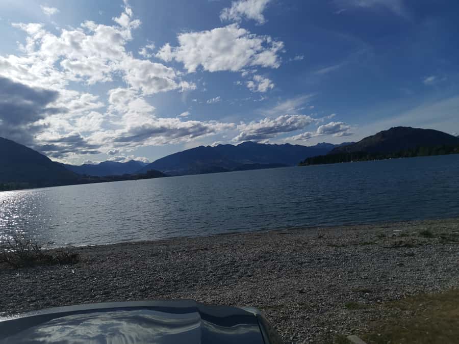 Wanaka: Self-Guided Regular MTB - Lake Hawea to Lake Wanaka - Returning to Wanaka: lakeside riding and the Wanaka Tree finale
