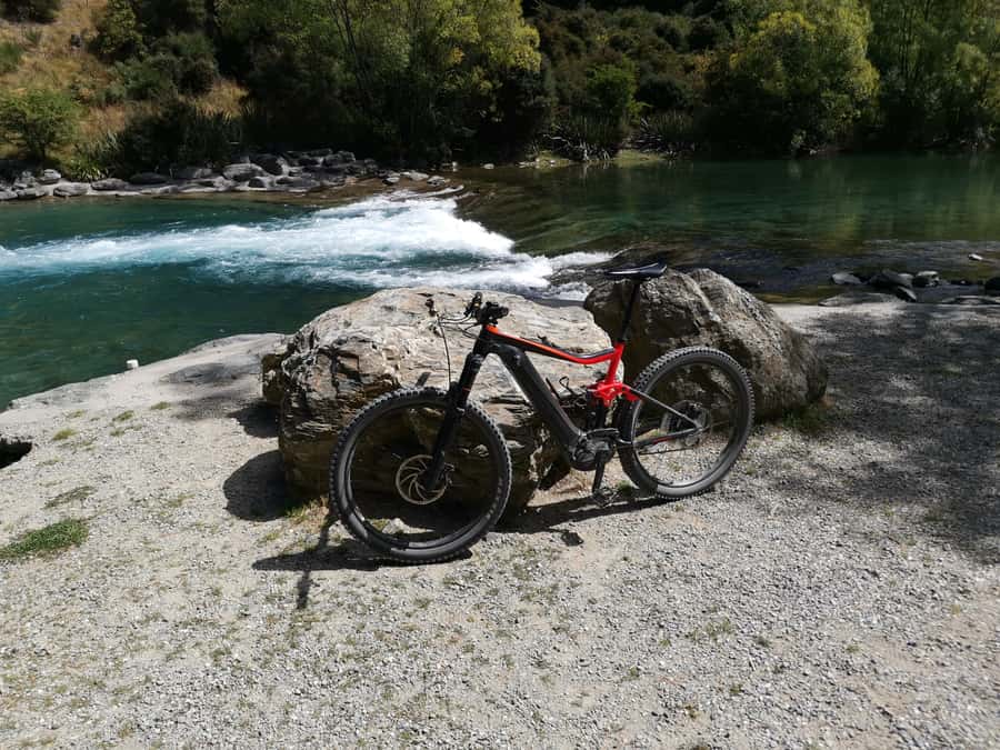 Wanaka: Self-Guided Regular MTB - Lake Hawea to Lake Wanaka - Timing, pacing, and who this suits best