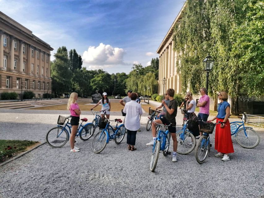 Zagreb: 2.5-Hour Highlights Bike Tour - Tkalčićeva Street, the Bloody Bridge, and the “Green Horseshoe” rhythm