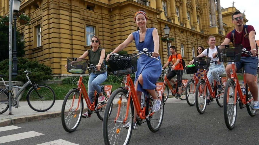 Zagreb: 3–Hour Classic Bike Tour - Zagreb Cathedral and the Upper Town Entry Feel